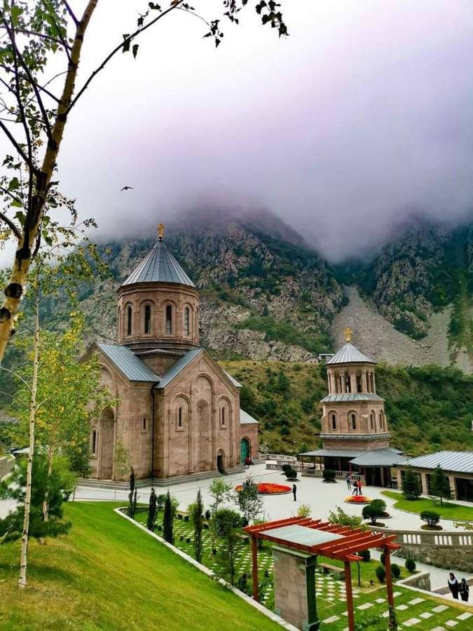 Hotel Crystal Kazbegi Exteriér fotografie